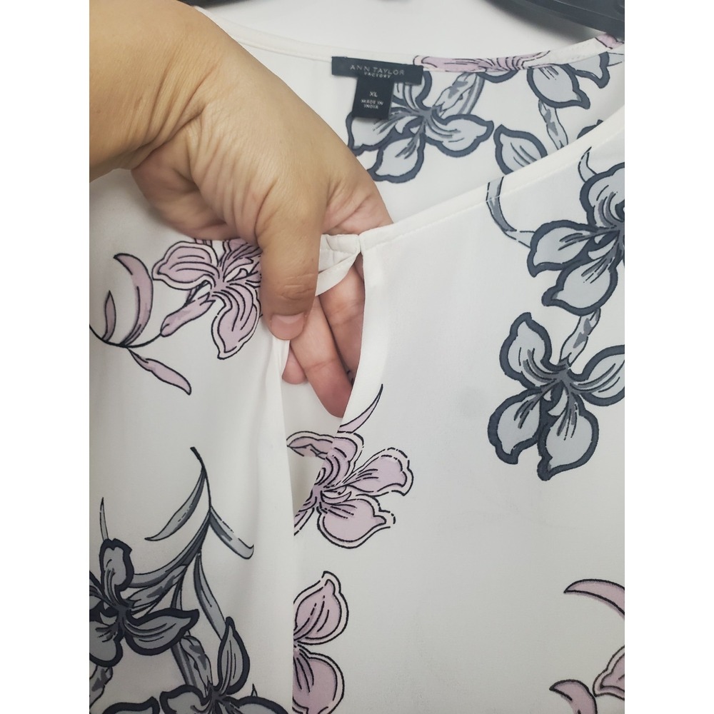 Ann Taylor Factori Siz XL Womens Floral Long Sleeve Lightweight Flowy Top Blouse - Picture 6 of 10